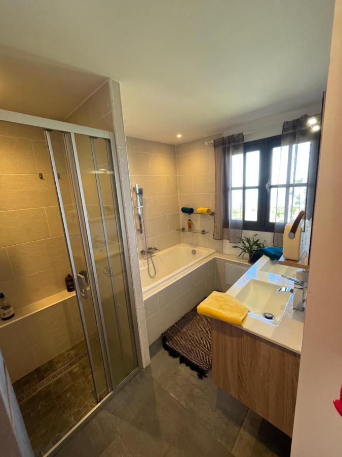 La Maison Des Camelias Le Tampon Exterior foto